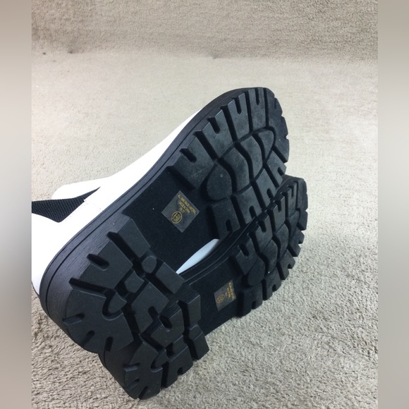 Unr8ted White Chelsea boots Womens size 8.5W slip on - Picture 5 of 11